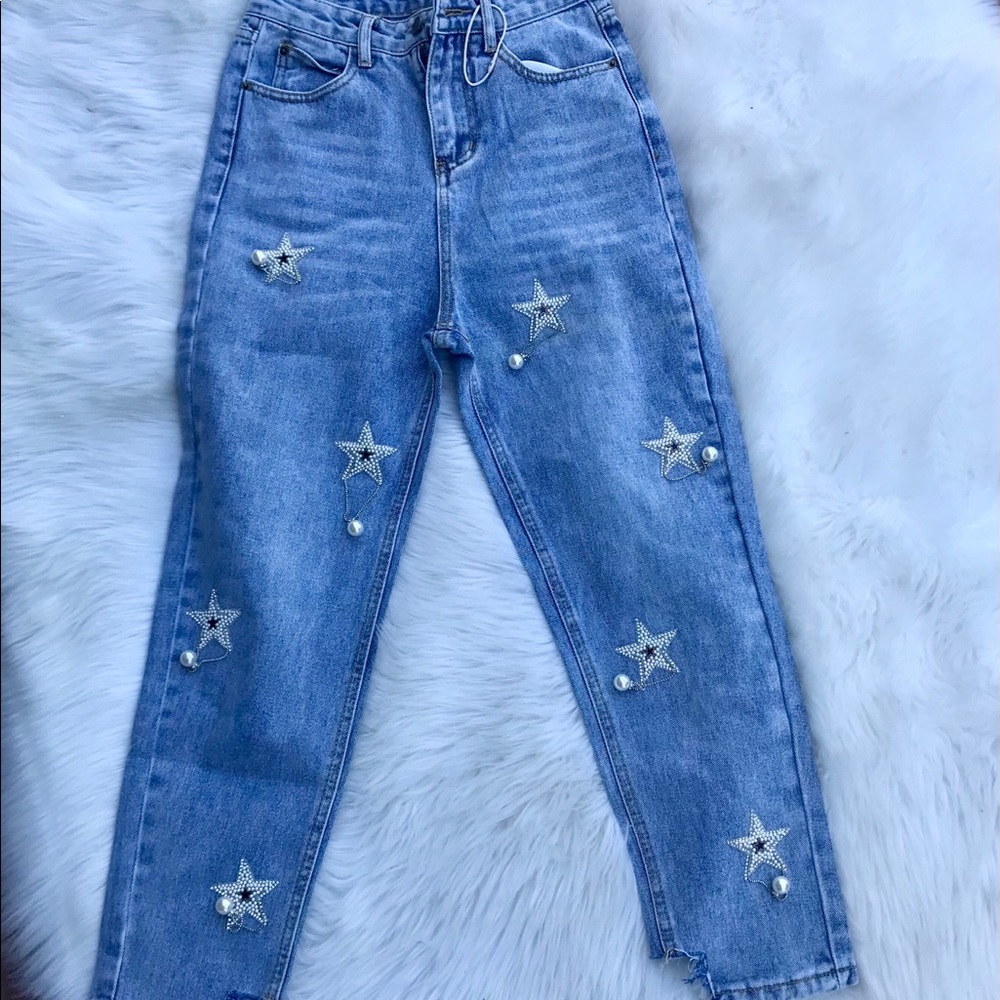 Fashion jeans with  cool star and pearl details